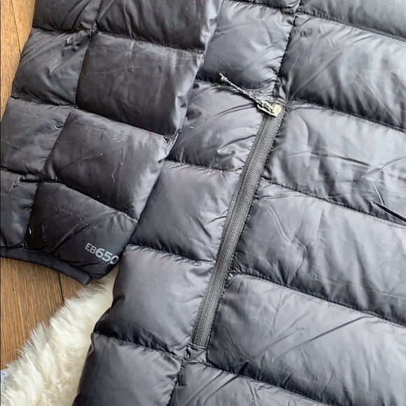 Eddie Bauer Cirruslite Down Hooded Puffer Jacket - Picture 5 of 8